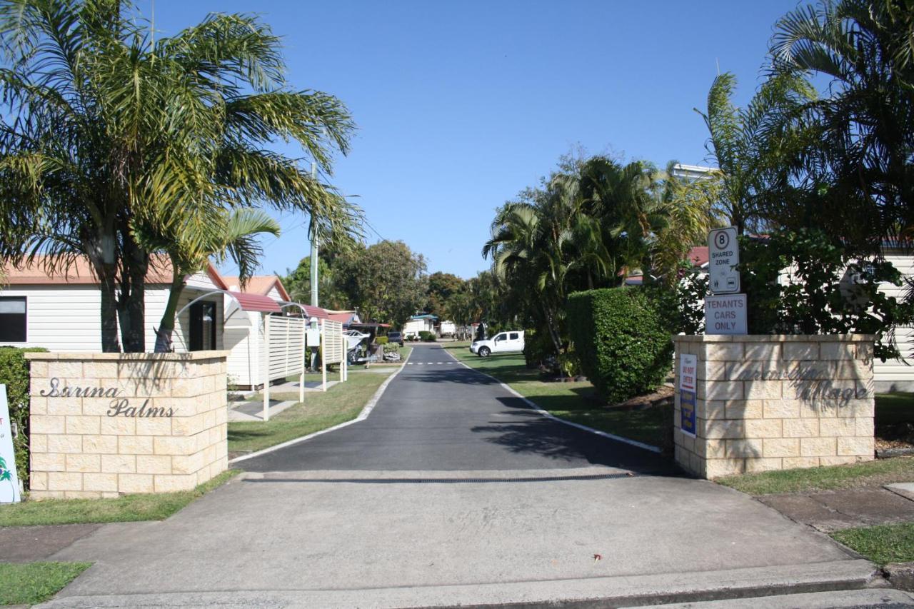 Sarina Palms Caravan And Cabins Village Exterior foto
